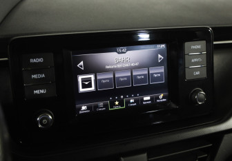 Подержанный автомобиль Skoda Rapid Liftback 2020 года (14 фото)