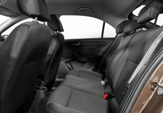 Подержанный автомобиль Skoda Rapid Liftback 2019 года (11 фото)