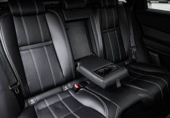 Подержанный автомобиль Land Rover Range Rover Velar 2020 года (33 фото)