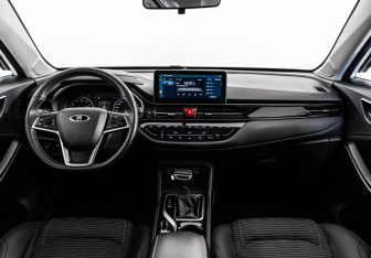 Подержанный автомобиль Москвич 3 2024 года (13 фото)