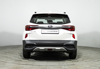 Подержанный автомобиль Kia Seltos 2020 года (6 фото)