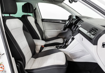 Подержанный автомобиль Volkswagen Tiguan 2017 года (23 фото)