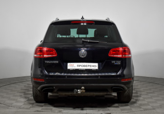 Подержанный автомобиль Volkswagen Touareg 2013 года (6 фото)