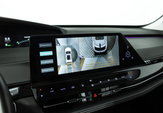 Подержанный автомобиль Changan UNI-K 2023 года (15 фото)