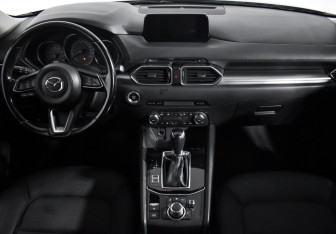 Подержанный автомобиль Mazda CX-5 2017 года (14 фото)