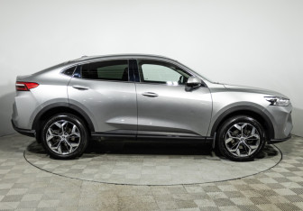 Подержанный автомобиль Haval F7x 2022 года (4 фото)