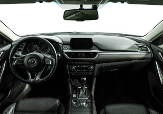 Подержанный автомобиль Mazda 6 Sedan 2015 года (13 фото)
