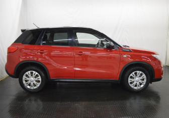 Подержанный автомобиль Suzuki Vitara 2017 года (4 фото)