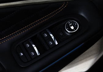 Подержанный автомобиль Exeed TXL 2022 года (16 фото)