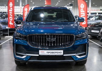 Подержанный автомобиль Geely Monjaro 2023 года (3 фото)