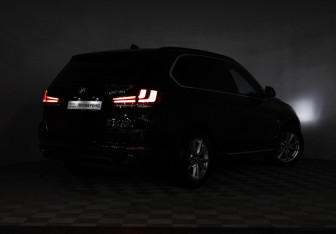 Подержанный автомобиль BMW X5 2016 года (26 фото)
