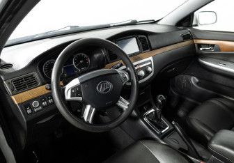 Подержанный автомобиль Lifan Solano 2011 года (11 фото)