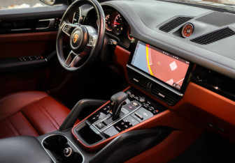 Подержанный автомобиль Porsche Cayenne 2019 года (31 фото)