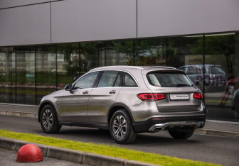 Подержанный автомобиль Mercedes-Benz GLC Coupe 2021 года (8 фото)