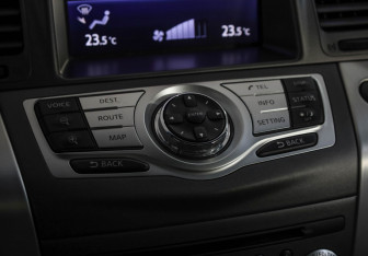 Подержанный автомобиль Nissan Murano Suv 2012 года (19 фото)