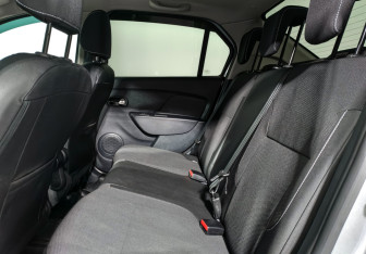 Подержанный автомобиль Renault Logan Sedan 2021 года (12 фото)