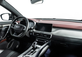 Подержанный автомобиль Geely Coolray 2022 года (9 фото)