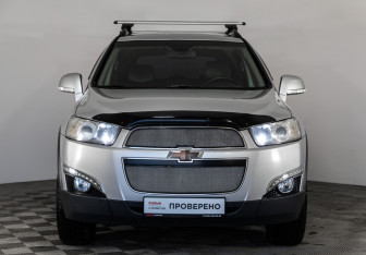 Подержанный автомобиль Chevrolet Captiva 2012 года (2 фото)