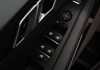 Подержанный автомобиль BMW X5 2019 года (27 фото)