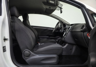 Подержанный автомобиль Opel Corsa 2013 года (21 фото)