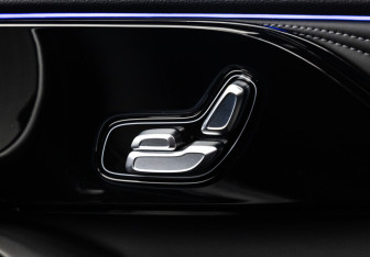 Подержанный автомобиль Exeed RX 2025 года (26 фото)