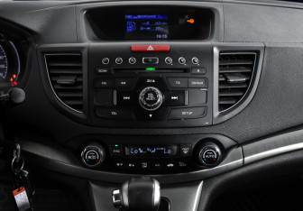 Подержанный автомобиль Honda CR-V 2013 года (16 фото)