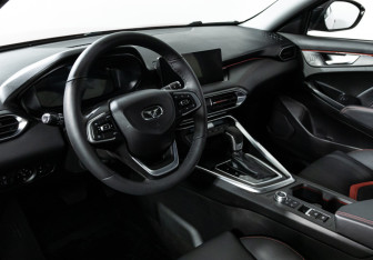 Подержанный автомобиль Kaiyi E5 2023 года (11 фото)