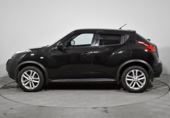 Подержанный автомобиль Nissan Juke 2014 года (8 фото)