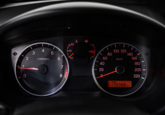 Подержанный автомобиль Hyundai i20 2010 года (11 фото)