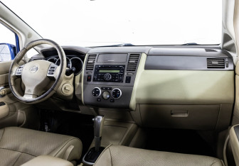 Подержанный автомобиль Nissan Tiida Sedan 2008 года (9 фото)