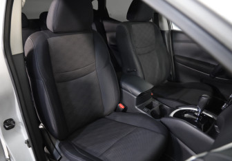 Подержанный автомобиль Nissan Qashqai 2017 года (22 фото)