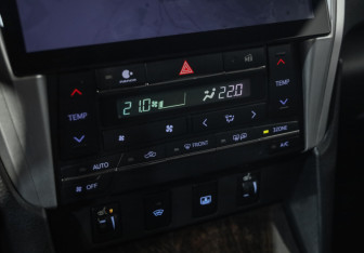 Подержанный автомобиль Toyota Camry Sedan 2017 года (15 фото)