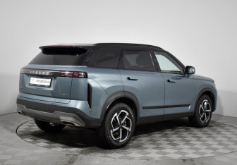 Подержанный автомобиль Jaecoo J7 2024 года (5 фото)