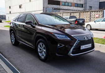 Подержанный автомобиль Lexus RX 2016 года (3 фото)