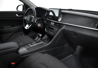 Подержанный автомобиль Kia Optima Sedan 2019 года (13 фото)