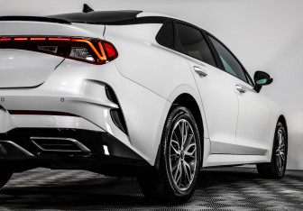 Подержанный автомобиль Kia K5 2020 года (7 фото)