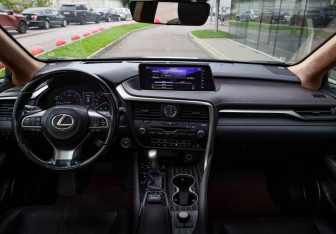 Подержанный автомобиль Lexus RX 2016 года (4 фото)