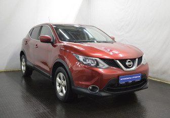Подержанный автомобиль Nissan Qashqai 2016 года (3 фото)