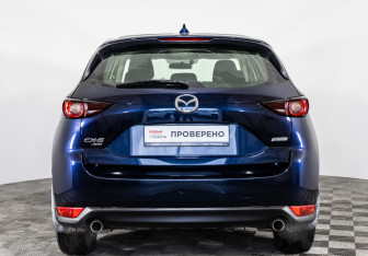 Подержанный автомобиль Mazda CX-5 2017 года (6 фото)