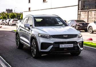 Подержанный автомобиль Geely Tugella 2024 года (4 фото)