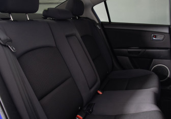 Подержанный автомобиль Mazda 3 Sedan 2008 года (14 фото)