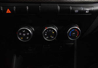 Подержанный автомобиль LADA (ВАЗ) Vesta Sedan 2023 года (16 фото)