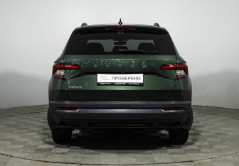 Подержанный автомобиль Skoda Karoq 2021 года (7 фото)