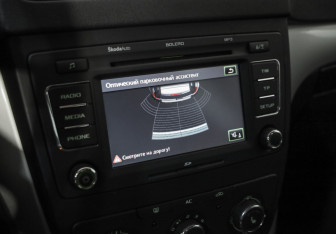 Подержанный автомобиль Skoda Yeti 2011 года (14 фото)