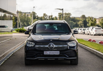 Подержанный автомобиль Mercedes-Benz GLC Coupe 2022 года (4 фото)