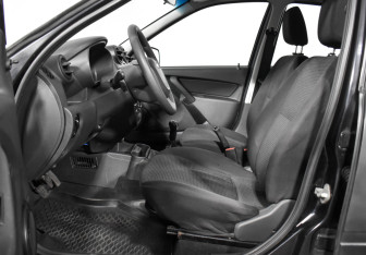 Подержанный автомобиль LADA (ВАЗ) Granta Sedan 2013 года (12 фото)