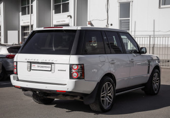Подержанный автомобиль Land Rover Range Rover 2012 года (7 фото)