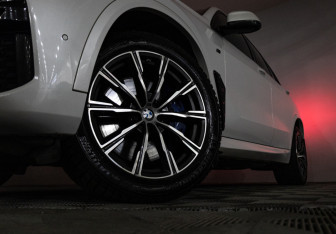 Подержанный автомобиль BMW X5 2019 года (36 фото)