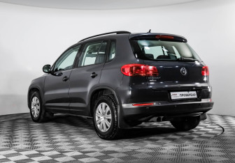 Подержанный автомобиль Volkswagen Tiguan 2014 года (7 фото)