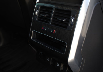 Подержанный автомобиль Land Rover Range Rover Sport 2018 года (28 фото)
